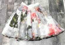Load image into Gallery viewer, Ted Baker white/pink/green skirt - Hers size 0
