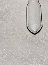 Load image into Gallery viewer, Kate Spade cream purse
