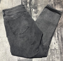Load image into Gallery viewer, Mavi grey mid rise straight leg jeans - Hers size 30
