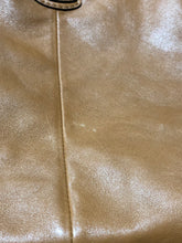 Load image into Gallery viewer, Coach brown medium purse
