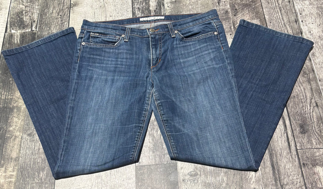 Joe’s blue low rise flare jeans - Hers size 30