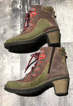Load image into Gallery viewer, Josef Seibel brown/green/red heel boots - Hers size 41
