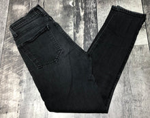 Load image into Gallery viewer, Citizens of Humanity black high rise slim jeans - Hers size 25
