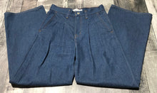 Load image into Gallery viewer, Denim Forum dark blue high rise wide leg - Hers size 25x30L
