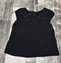 Load image into Gallery viewer, Wilfred Free black blouse - Hers size M
