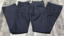 Load image into Gallery viewer, Hudson mid rise flare jeans - Hers size 30
