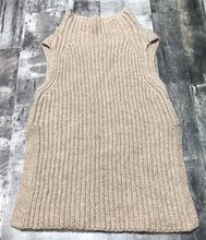 Load image into Gallery viewer, Wilfred beige heavy knit tank sweater - Hers size M
