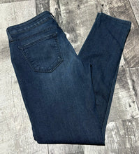 Load image into Gallery viewer, Rich &amp; Skinny blue mid rise jeans - Hers size 28
