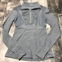 Load image into Gallery viewer, lululemon grey half zip athletic long sleeve - Hers size 4
