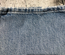 Load image into Gallery viewer, Denim Forum light blue ripped high rise loose jeans - Hers size 24
