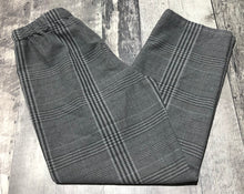 Load image into Gallery viewer, Babaton grey/dark high rise grey pants - Hers size S

