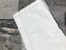 Load image into Gallery viewer, TNA white high rise wide leg pants - Hers size 00
