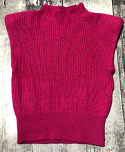 Load image into Gallery viewer, Babaton pink knit tank - Hers size XS
