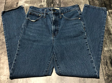 Load image into Gallery viewer, Madewell blue high rise straight leg jeans - Hers size 27
