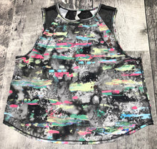 Load image into Gallery viewer, lululemon black/multi colour cropped tank top - Hers size 8
