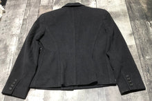 Load image into Gallery viewer, Ralph Lauren grey blazer 60% wool - Hers size 6 petite
