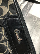 Load image into Gallery viewer, Coach black/grey wristlet small bag
