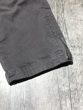 Load image into Gallery viewer, TNA grey mid rise pants - Hers size 4
