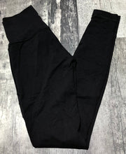 Load image into Gallery viewer, lululemon black high rise leggings - Hers size approx XS
