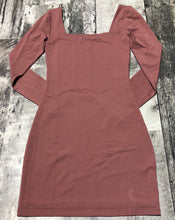 Load image into Gallery viewer, Babaton mauve body con longsleeve dress - Hers size S
