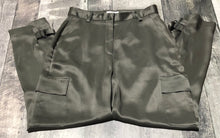 Load image into Gallery viewer, Babaton dark green high rise pants - Hers size 6
