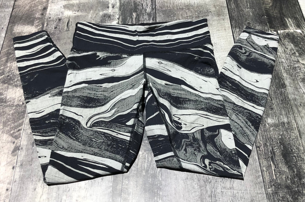lululemon black/white/grey leggings - Hers size 8