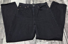 Load image into Gallery viewer, Denim Forum black high rise loose jeans -Hers size 25
