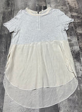 Load image into Gallery viewer, Wilfred white/cream tshirt blouse with silk - Hers size M
