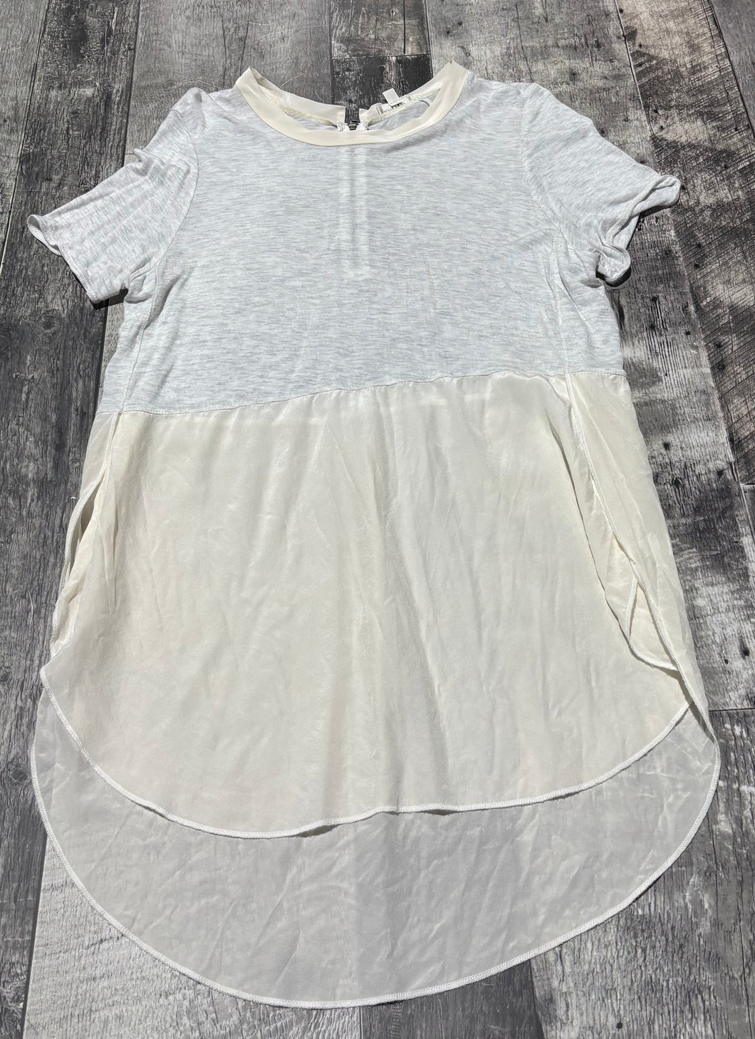 Wilfred white/cream tshirt blouse with silk - Hers size M