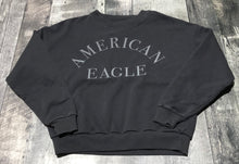 Load image into Gallery viewer, American Eagle grey cropped sweater - Hers size XS
