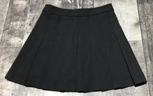 Load image into Gallery viewer, Sunday Best black mini skirt - Hers size 0
