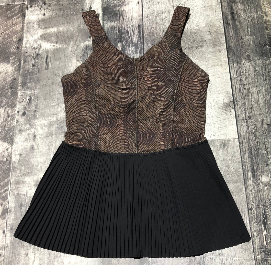 lululemon brown/black peplum athletic tank top - Hers size 6