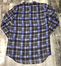 Load image into Gallery viewer, Babaton blue/grey silk button up top - Hers size XXS
