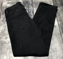 Load image into Gallery viewer, Scotch &amp; Soda black high rise slim fit - Hers size 6
