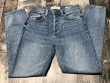 Load image into Gallery viewer, Denim Forum high rise slim leg jeans - Hers size 26x28L
