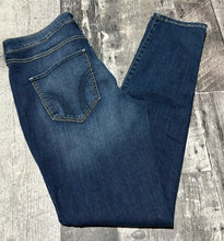 Load image into Gallery viewer, Hollister blue high rise jeans - Hers size 30
