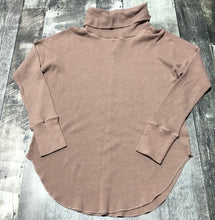 Load image into Gallery viewer, Babaton mauve long sleeve turtleneck- Hers size S
