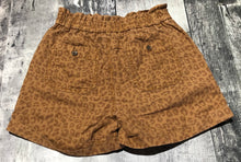 Load image into Gallery viewer, GAP brown high rise shorts - Hers size 0
