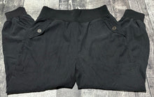 Load image into Gallery viewer, Maeve black pants - Hers size S
