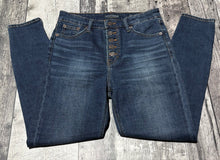 Load image into Gallery viewer, Lucky Brand dark blue high rise skinny ankle jeans - Hers size 6
