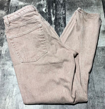 Load image into Gallery viewer, Topshop light pink beige high rise jeans - Hers size 28
