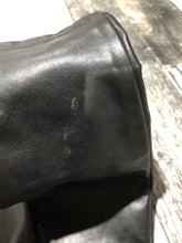 Load image into Gallery viewer, Wilfred Free black mid rise skinny leg pants - Hers size 4
