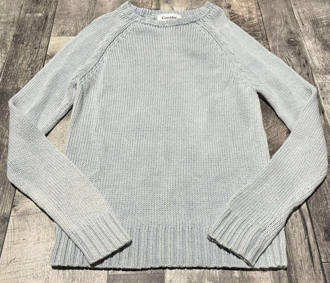 Corridor blue knit longsleeve - Hers size S