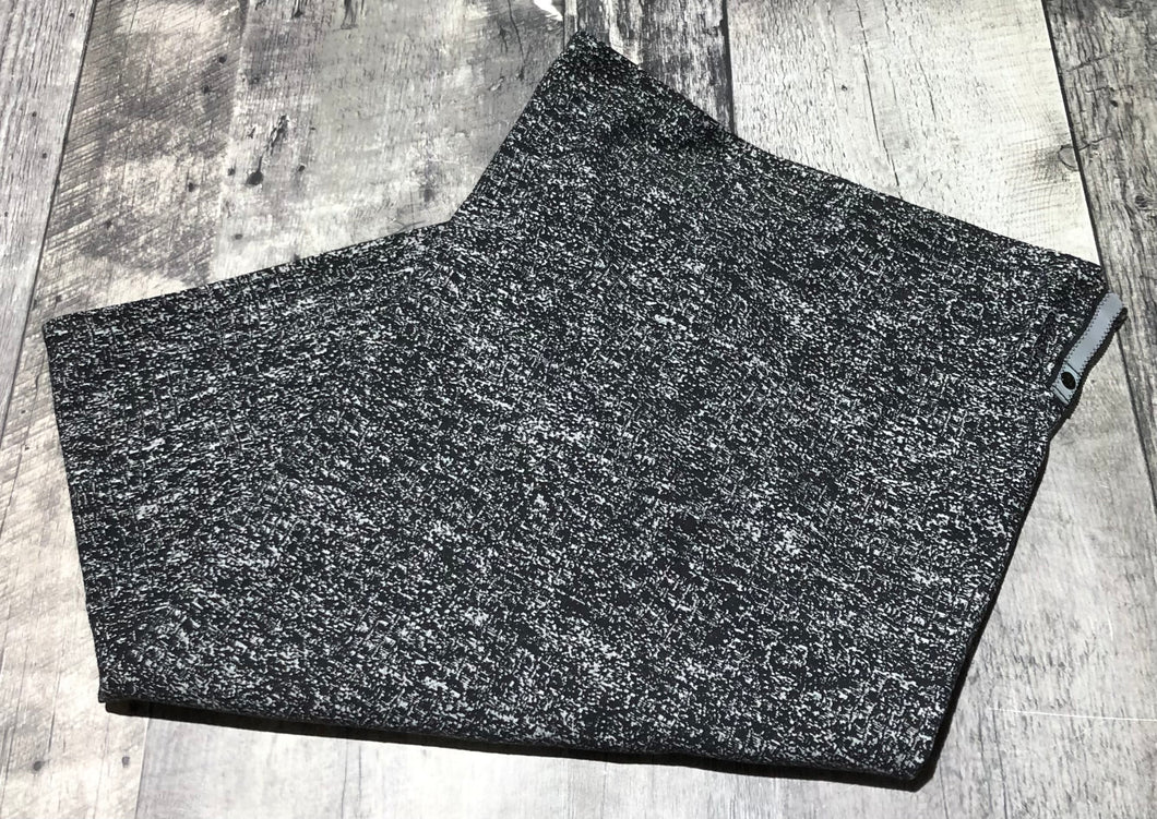 lululemon black/white scarf/wrap