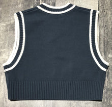 Load image into Gallery viewer, TNA white/navy crop sweater vest - Hers size XS
