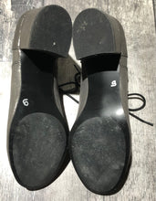 Load image into Gallery viewer, Design Lab gunmetal grey heel - Hers size 9.5

