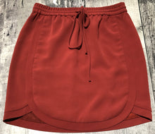 Load image into Gallery viewer, J.Crew brick red skirt - Hers size 00
