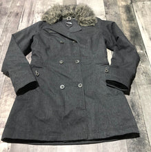Load image into Gallery viewer, The North Face grey winter jacket - Hers size M
