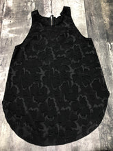 Load image into Gallery viewer, Wilfred black tank top blouse - Hers size M
