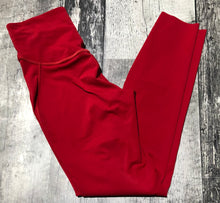 Load image into Gallery viewer, lululemon red cropped leggings - Hers size 2
